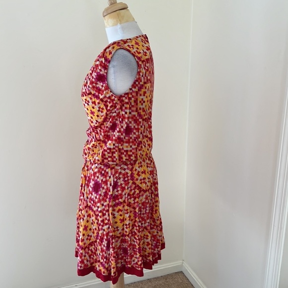 New! Ritu Kumar label SZ 3/ small red multi printed dress. - Picture 3 of 9